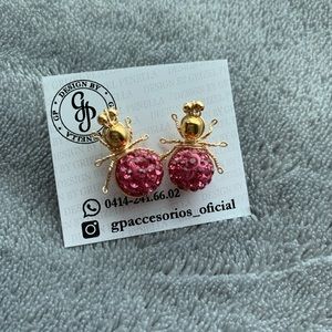 Fancy ants anybody?🐜